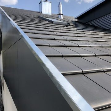 flachziegel_grau_alu_verkleidung